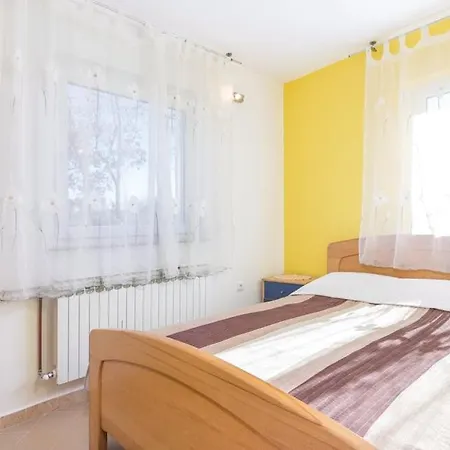 Apartments Residence By Tourist Guest house