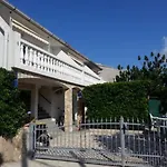 By Tourist بوريتش